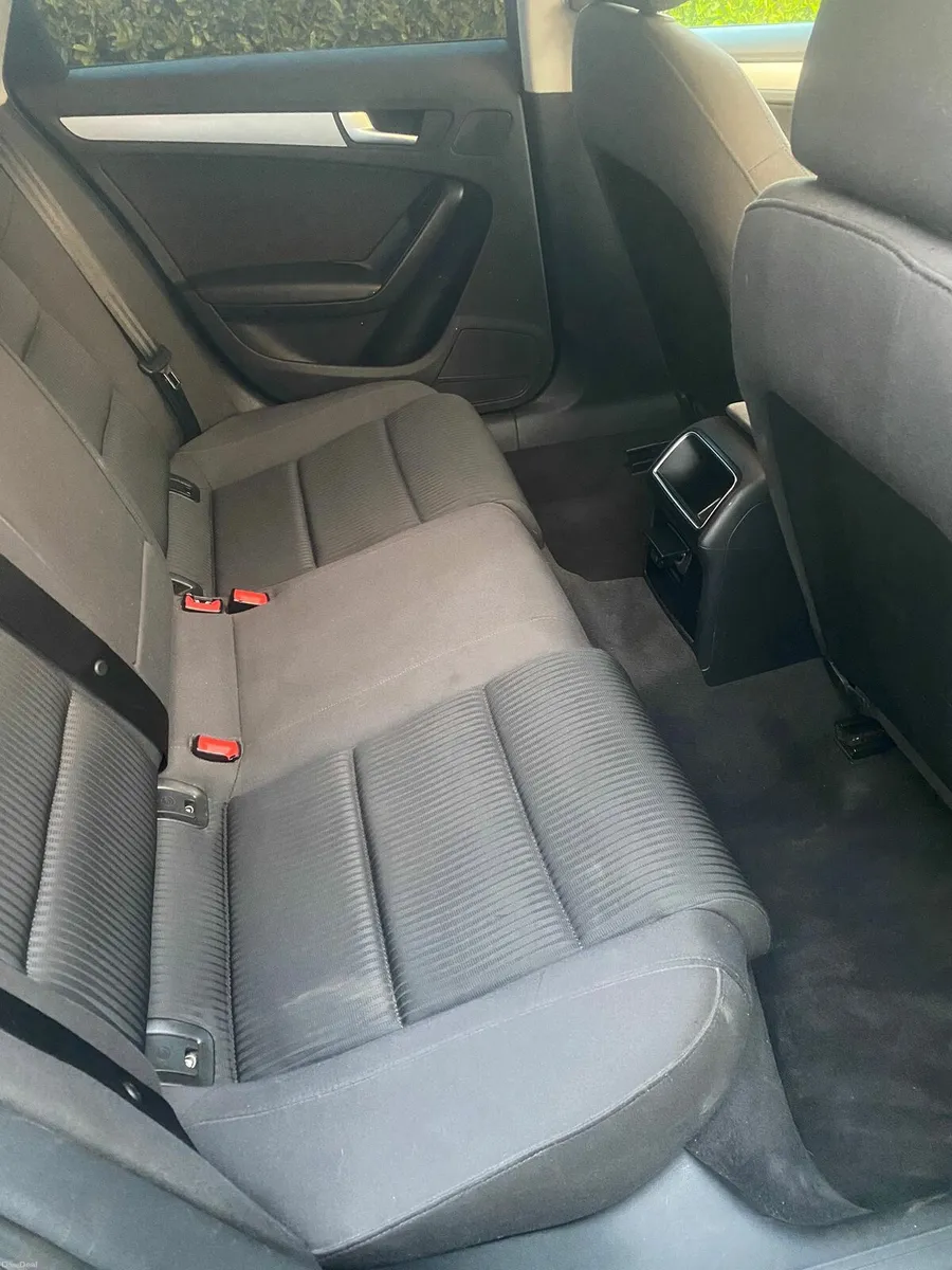 Audi A4 2.0 dsl - Image 2