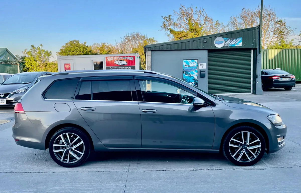 VOLKSWAGEN GOLF 2015 /BLUEMOTION/ - Image 4