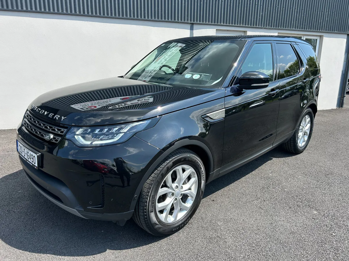 201 Land Rover Discovery 3.0 SD6 SE Commercial - Image 2