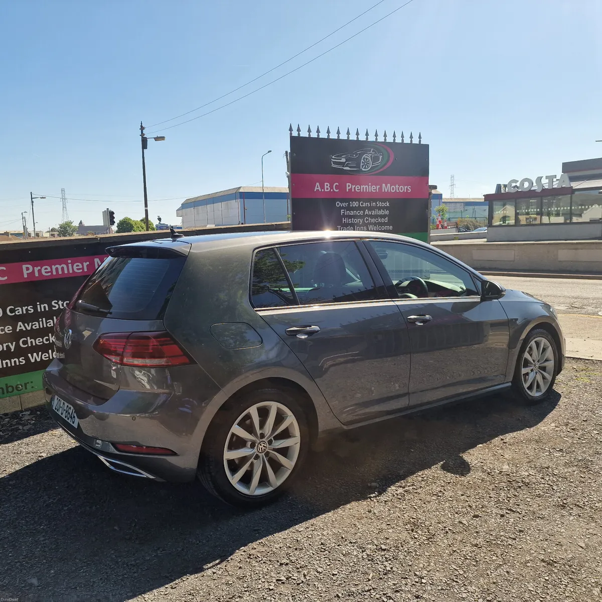 Volkswagen Golf 2.0 TDI 150HP Highline - Image 3