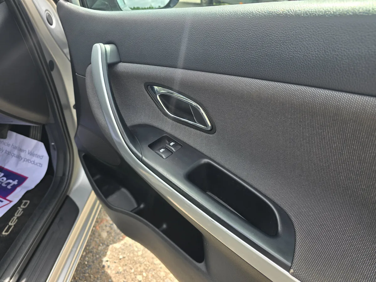 142 KIA PROCEED *1.6Crdi*CLEAN*LOW KMS* - Image 2