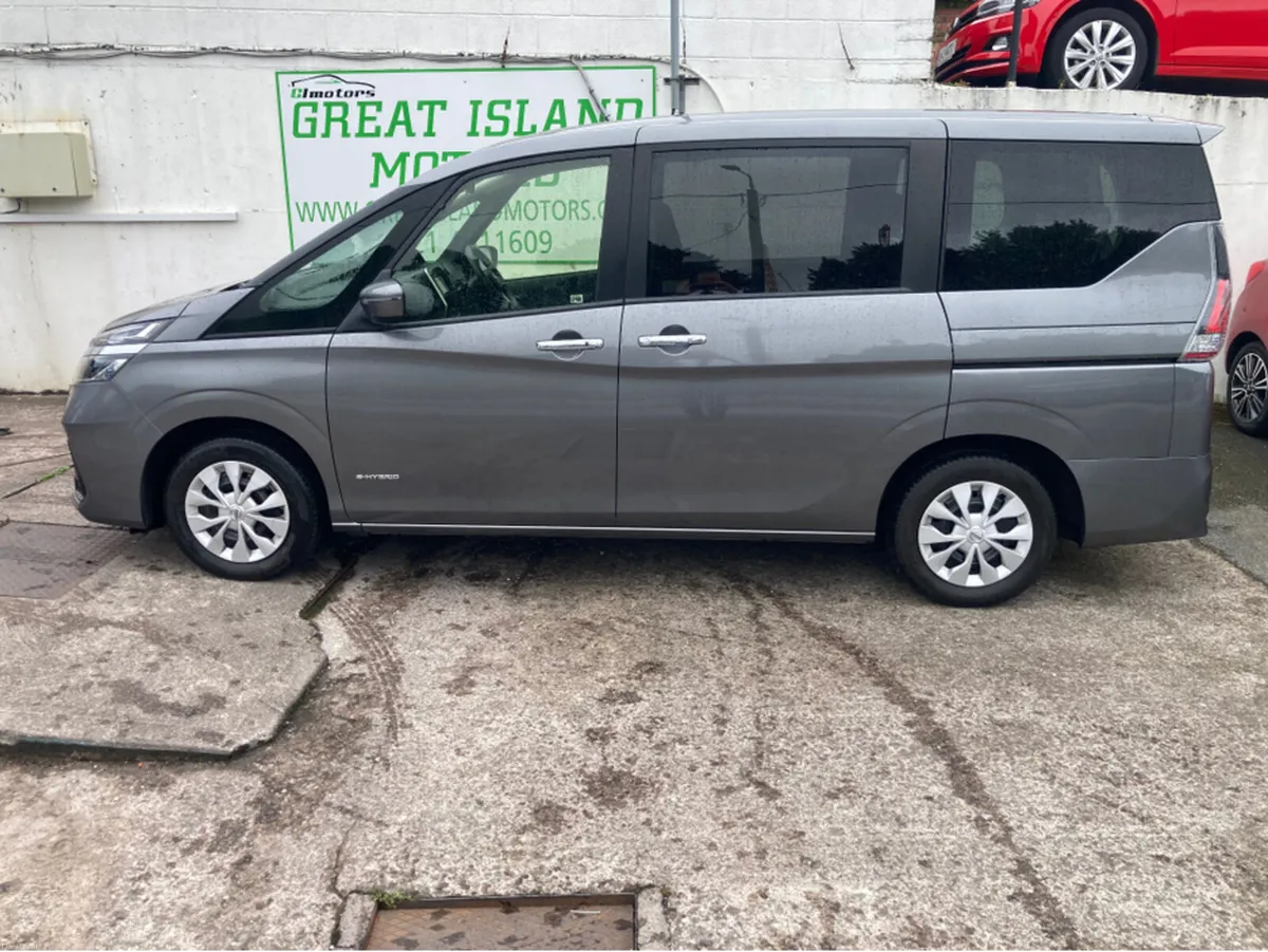 Nissan Serena 2.0i HYBRID 8 SEATER PETROL AUTOMATI - Image 3
