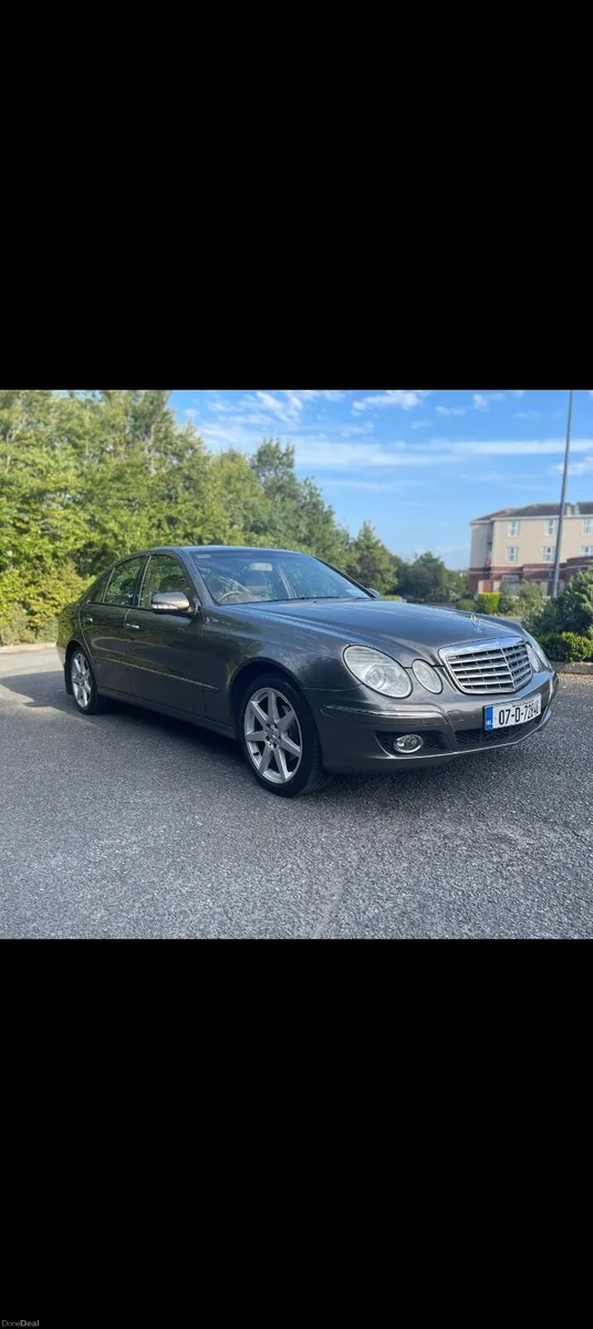 Mint  E200 auto 1.8 petrol   (2999 EURO) - Image 1