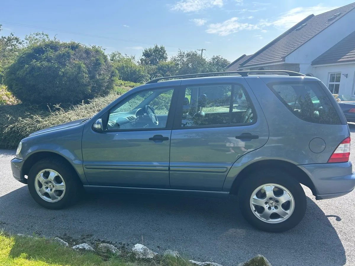 Mercedes-Benz M-Class 2004 - Image 3