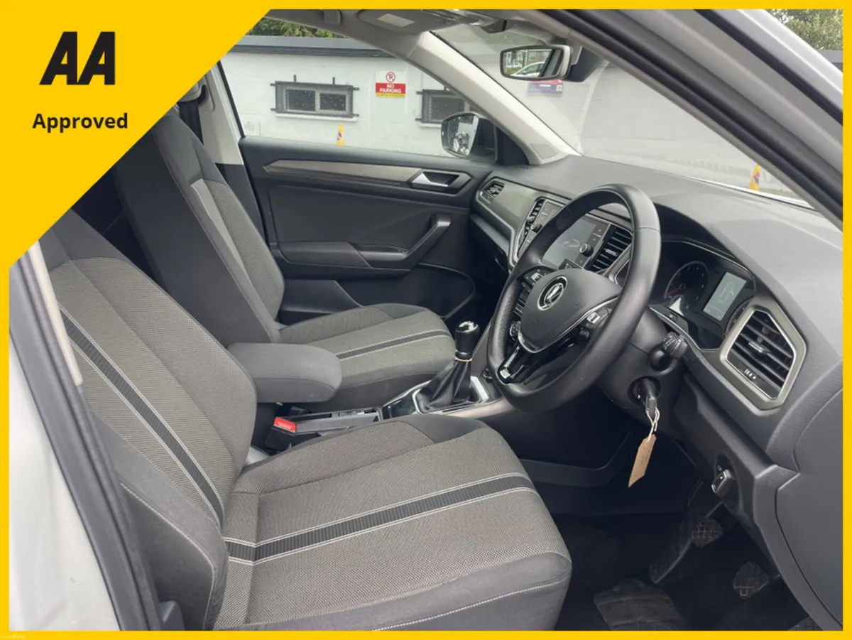 Volkswagen T-Roc 1.0 DESIGN TSI FREE DELIVERY - Image 4