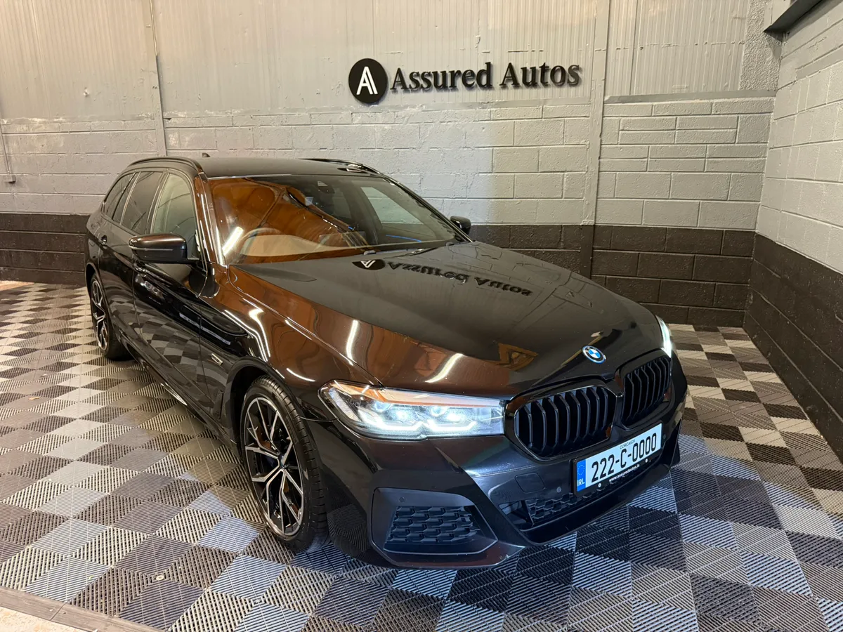 222 BMW 530E M-Sport  Touring - Image 1