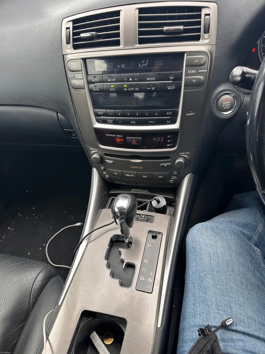 Lexus IS  250  -  2009 - Image 4