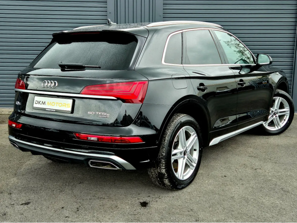 Audi Q5 S LINE ***DELIVERY MILEAGE*** 2.0TFSI 50E - Image 4