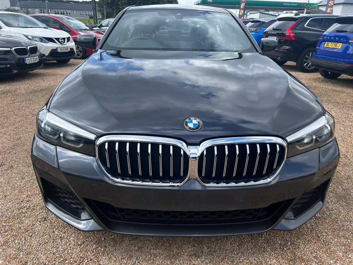 BMW 530E XDRIVE MSPORT - Image 2