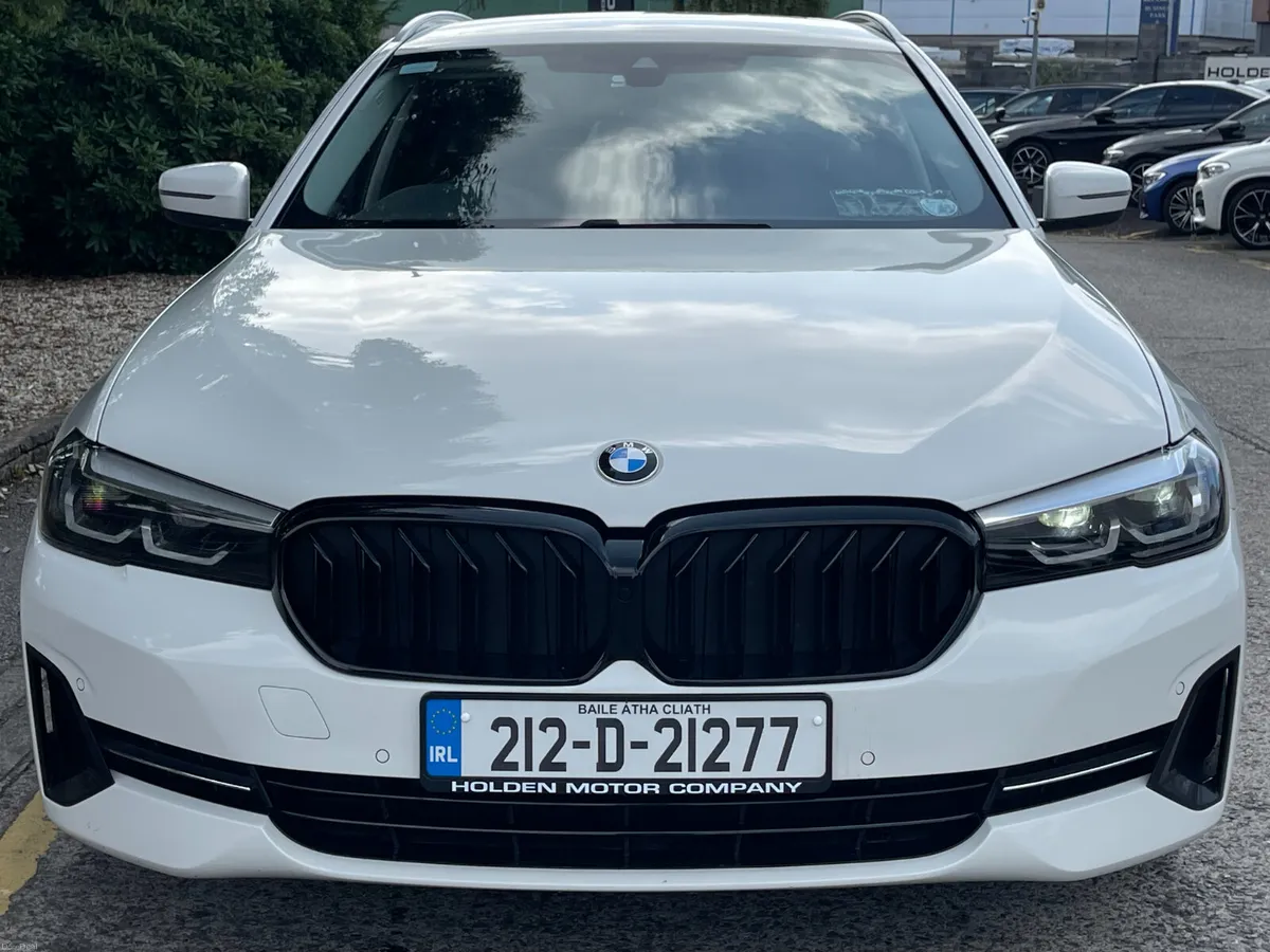 2021 BMW 520D TOURING MODEL - Image 4