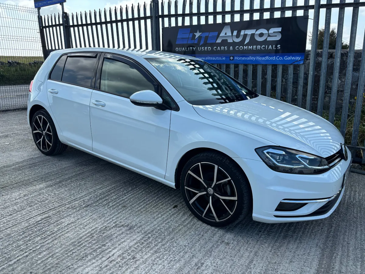 Volkswagen Golf TSI DSG Comfortline  2018 - Image 2