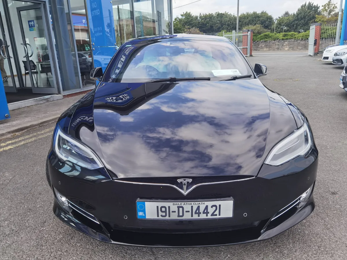 TESLA MODEL S 75D **PANORAMIC ROOF** - Image 2