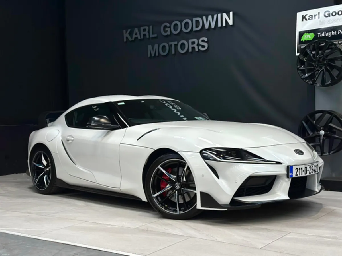 3.0 GR PREMIUM COUPE - Image 1