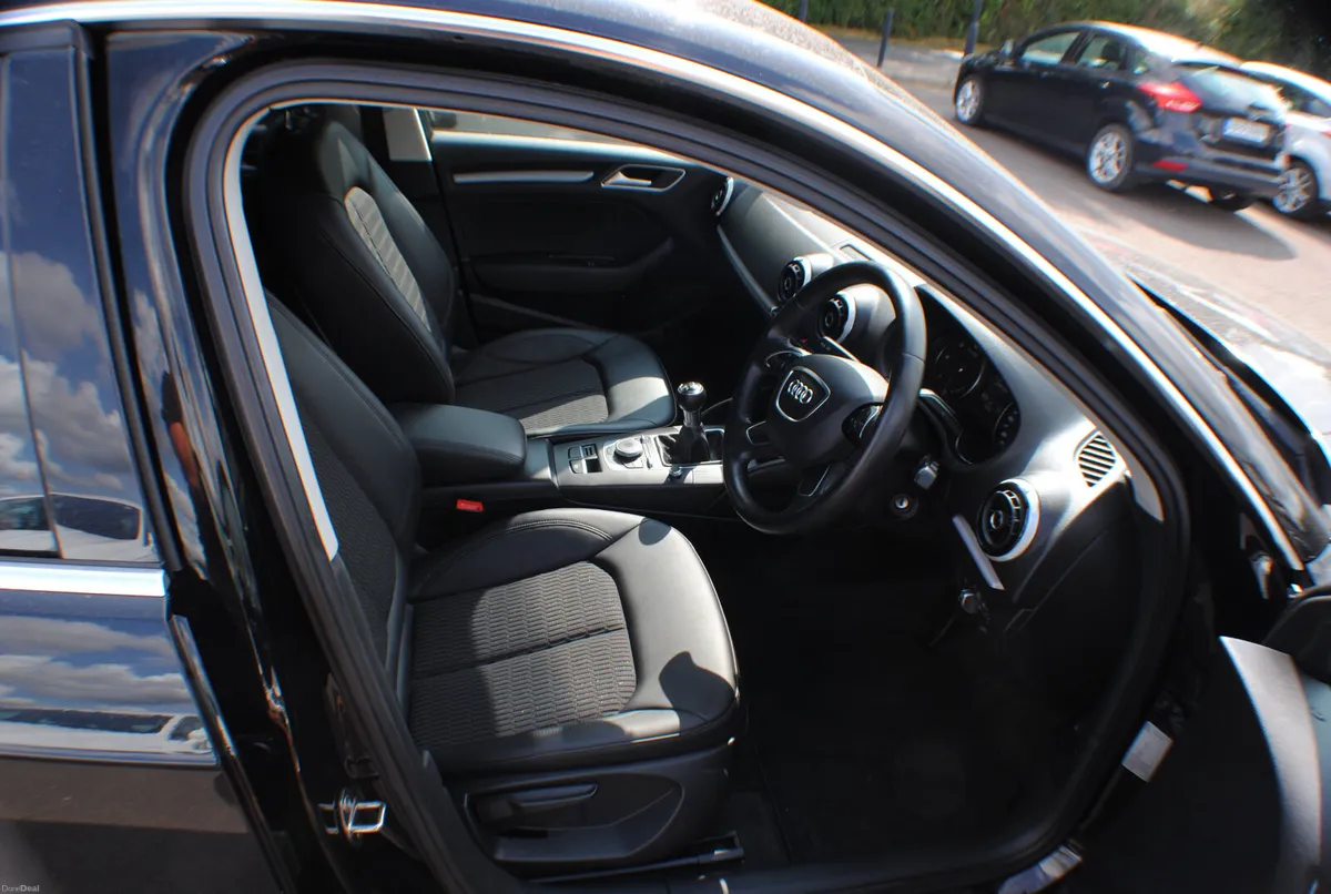 Audi A31.6 TDI 5DR  2015 - Image 3