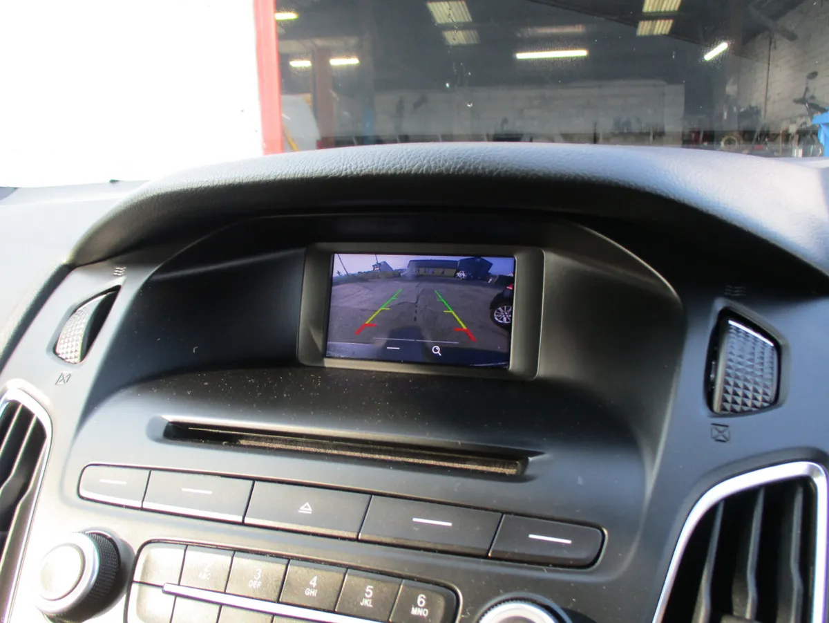 Ford Focus 2017 1.5 TDCI STLINE 120PS - Image 2