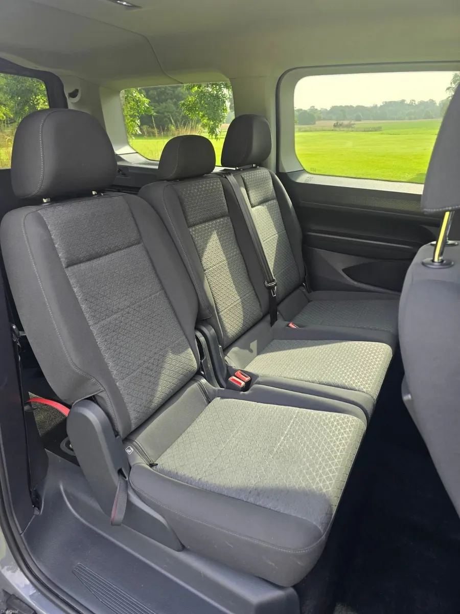 Ford Tourneo Connect 2024 WAV - Image 4