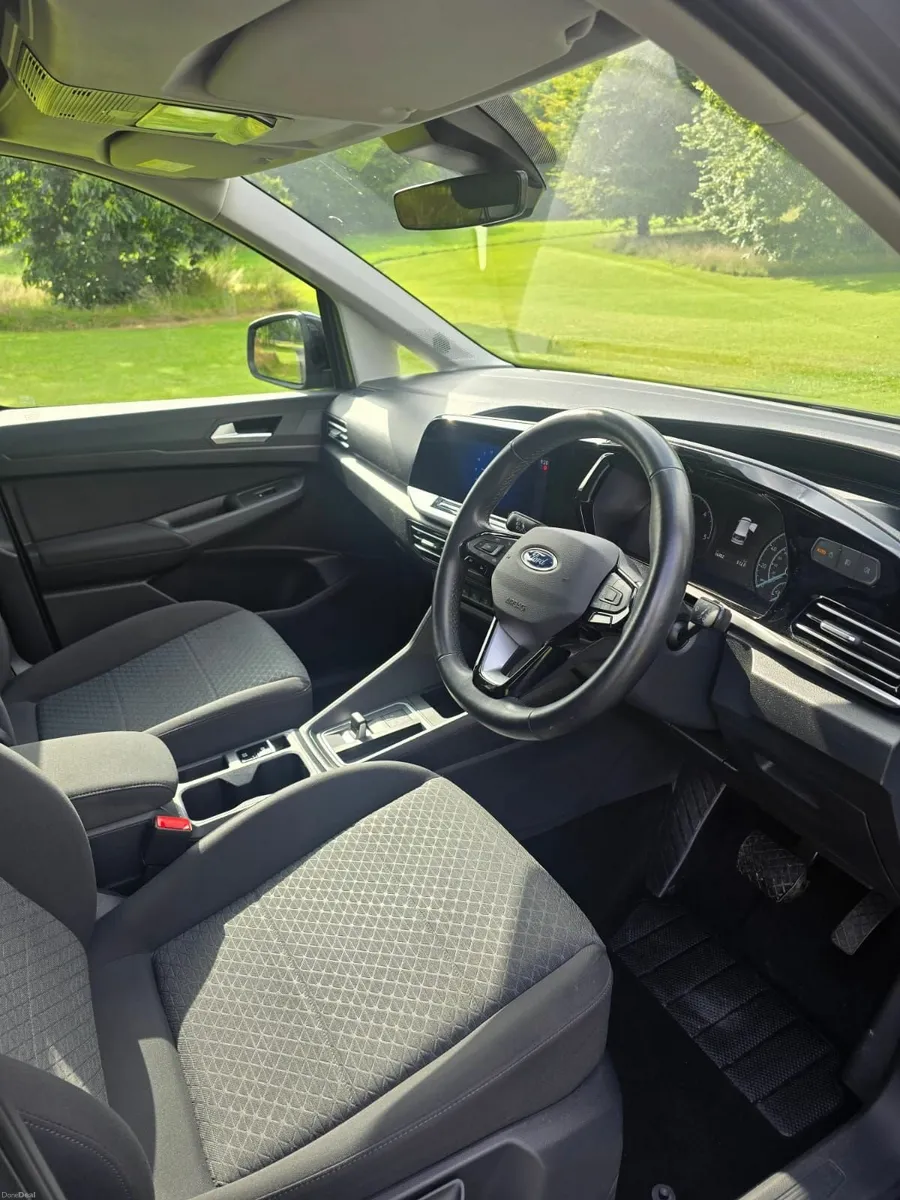 Ford Tourneo Connect 2024 WAV - Image 2