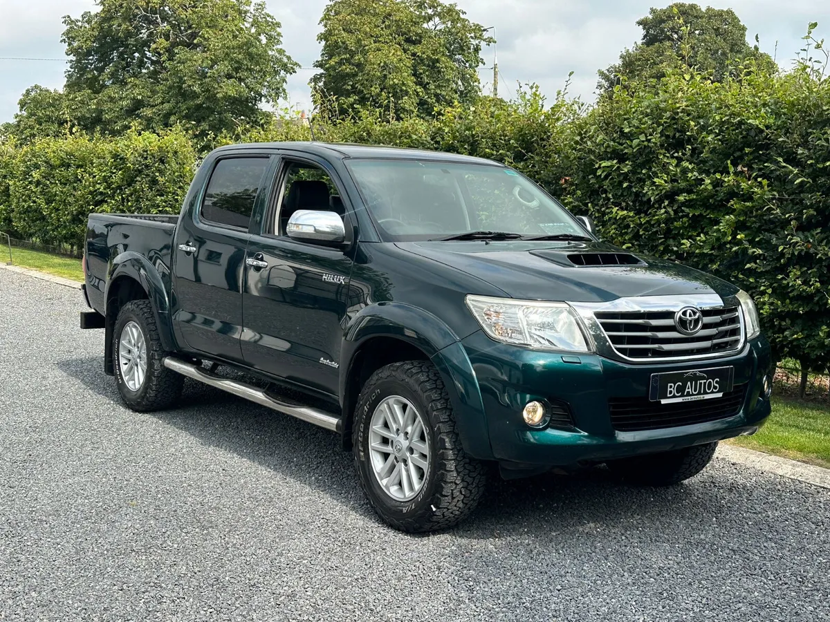DEPOSIT TAKEN>>Hilux 3.0 Invincible Auto 5 Seat N1 - Image 2