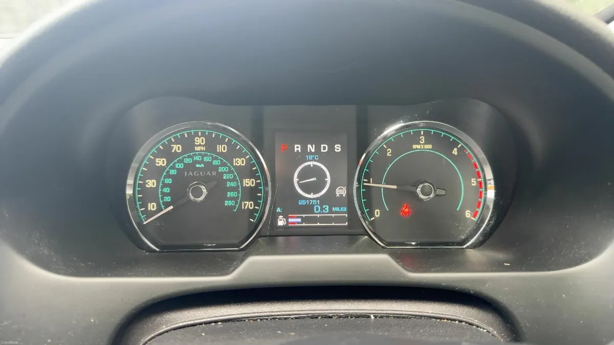 Jaguar XF 2013 *** NEW NCT **** BARGAIN PRICE **** - Image 3