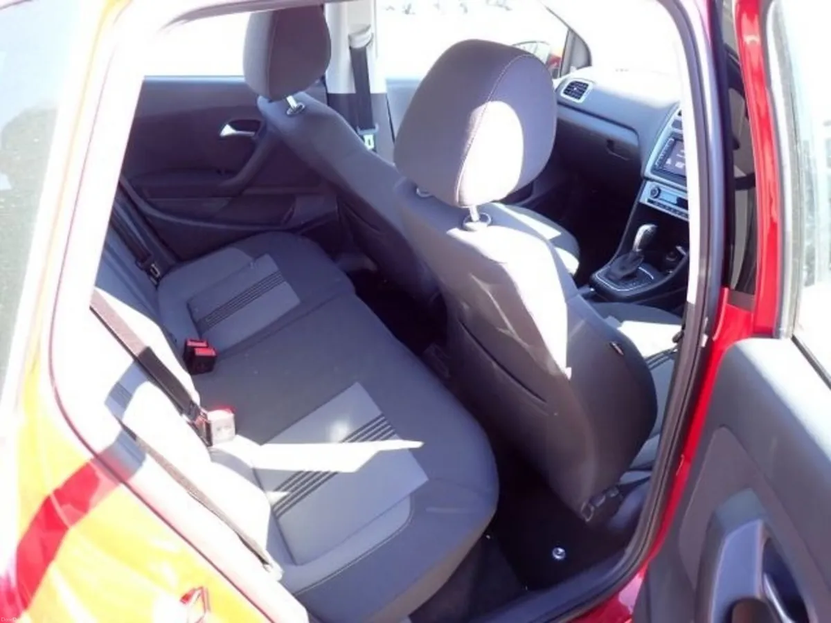 Polo Automatic low mileage - Image 4