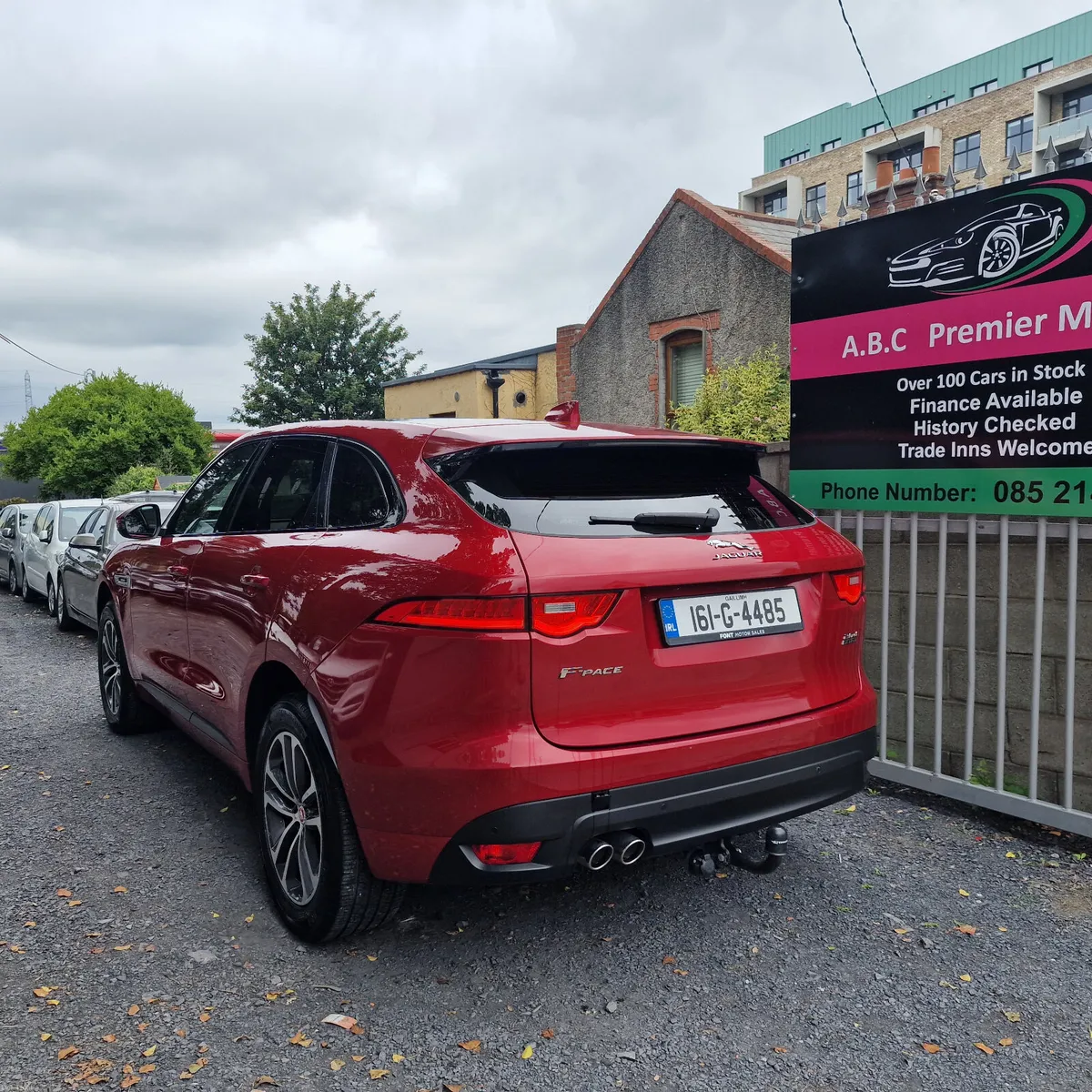 Jaguar F-Pace  180PS R-Sport Auto 4WD - Image 3