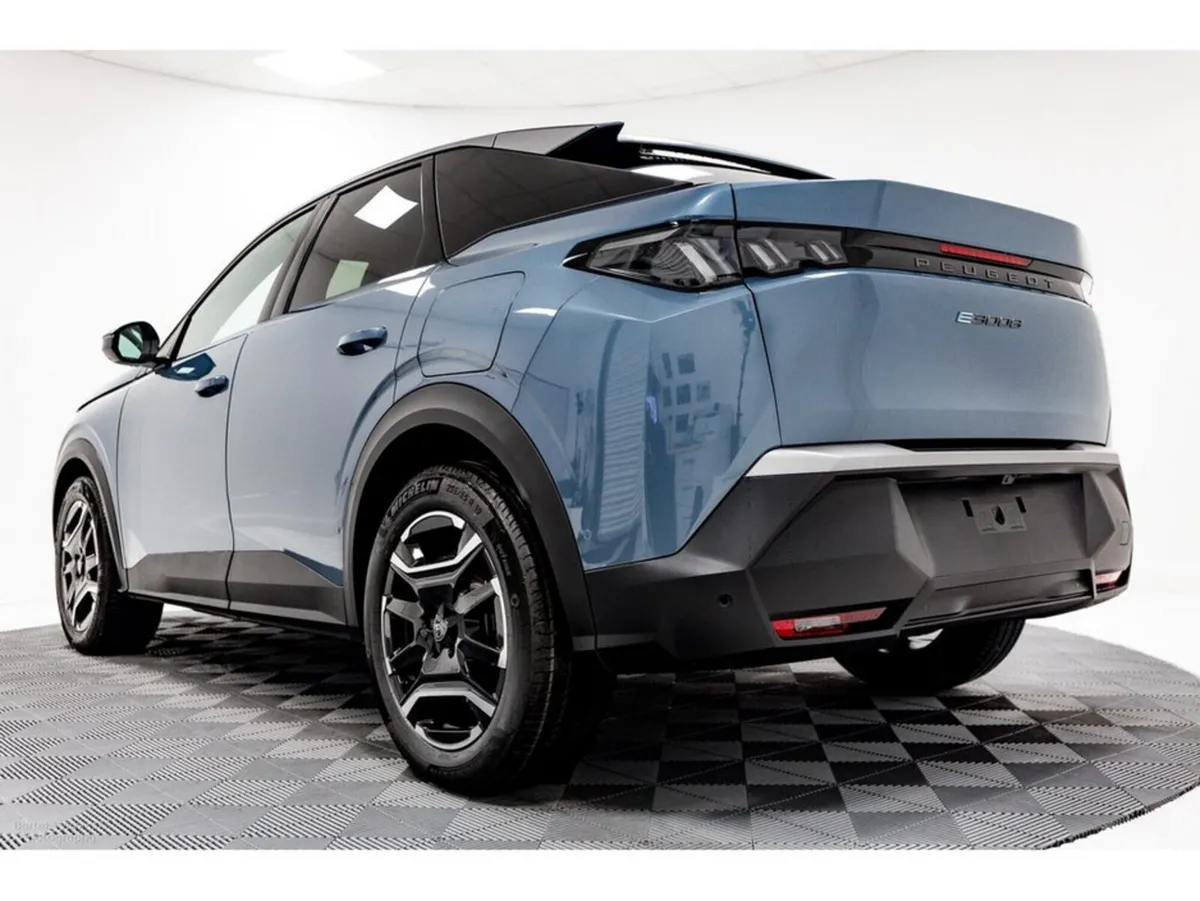 Peugeot 3008 E-Allure 73kWh 210HP - includes Prote - Image 5