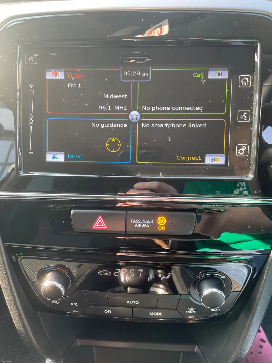 VITARA HYBRID - STUNNING, SPOTLESS, AS NEW. - Image 4