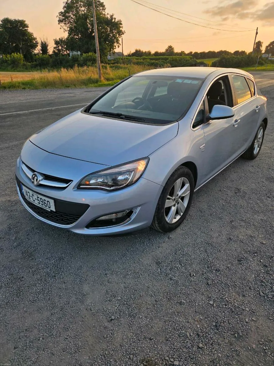 Price Drop Opel Astra SRI 1.4 Petrol Nct 08/26 - Image 1