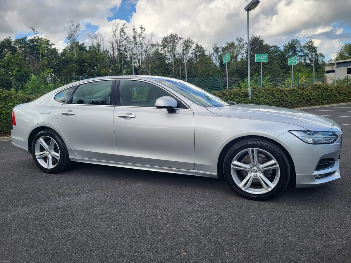 2021 VOLVO S90 D4 MOMENTUM AUTO - Image 1