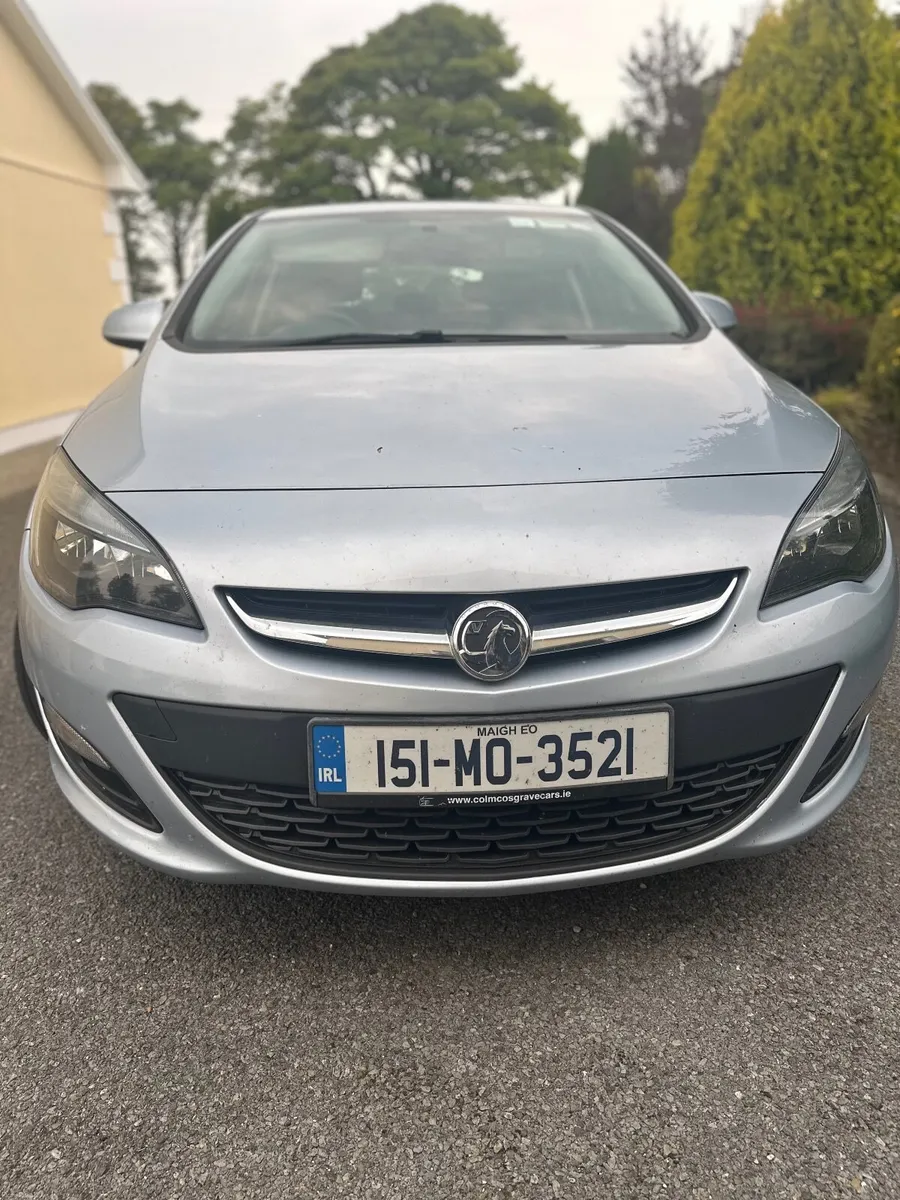 Vauxhall Astra 2015 – Low Mileage - Image 3