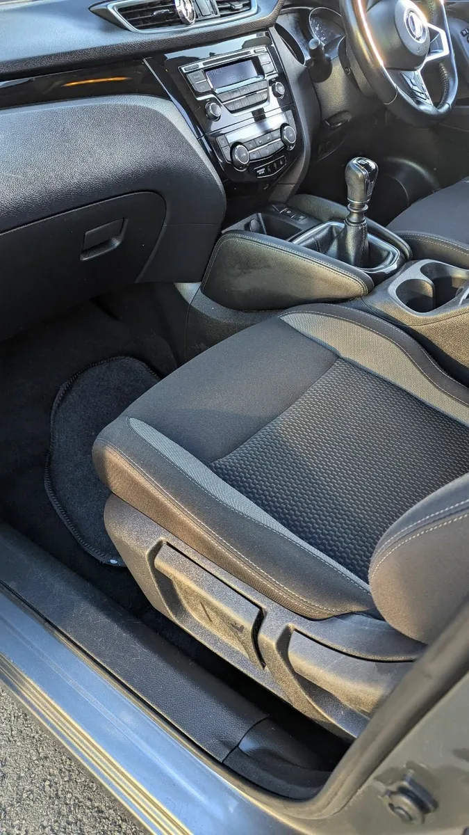 Nissan Qashqai 2018 - Image 3
