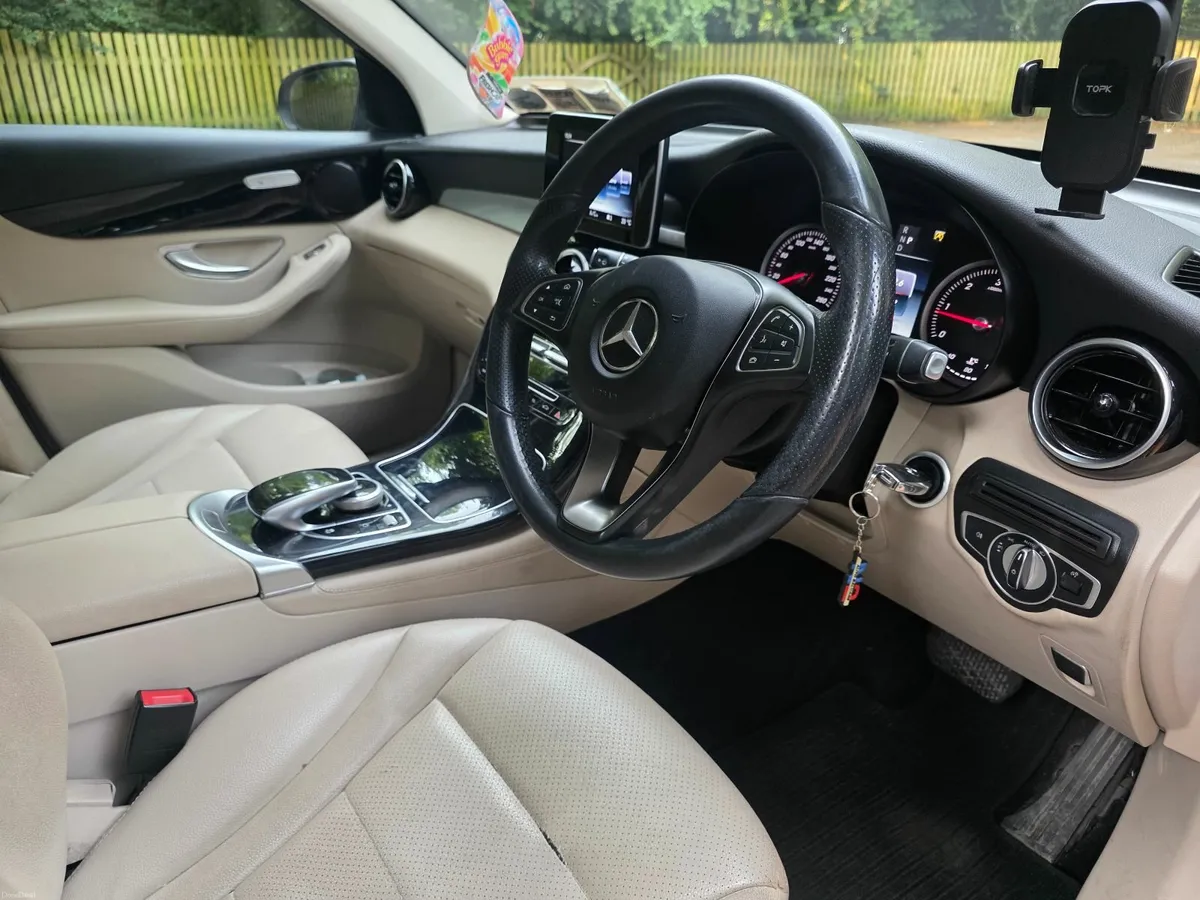 Mercedes-Benz GLC 2017 - Image 3