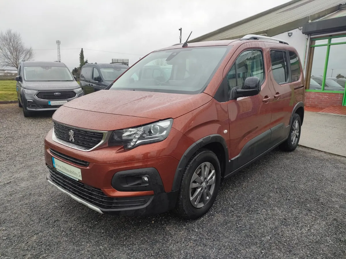 Wheelchair Car - Image 3