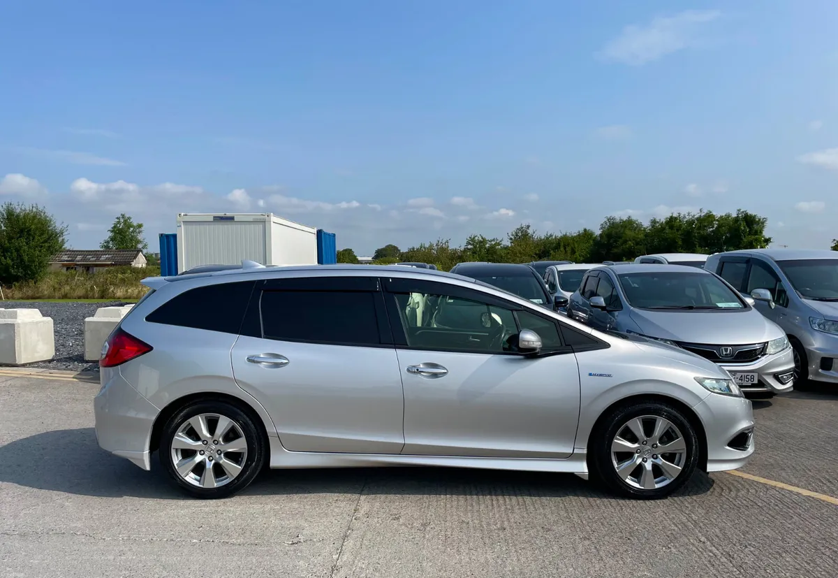 HONDA JADE 2015 /1.5 HYBRID/ - Image 4