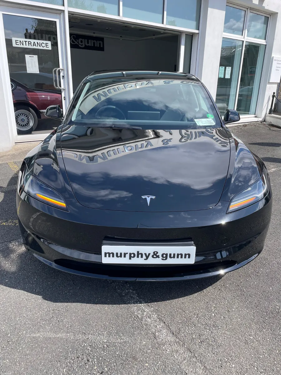 Tesla Model 3 2024 - Image 2