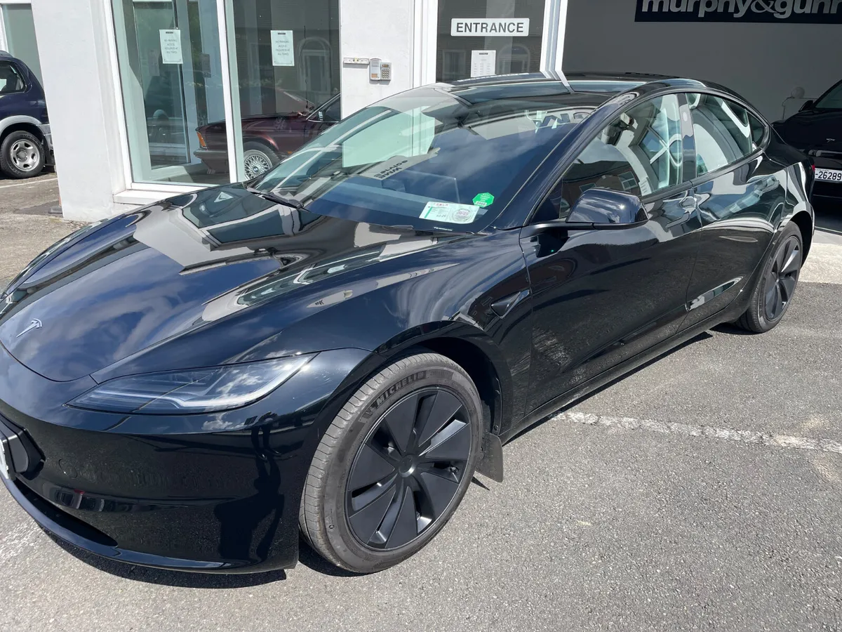 Tesla Model 3 2024 - Image 3