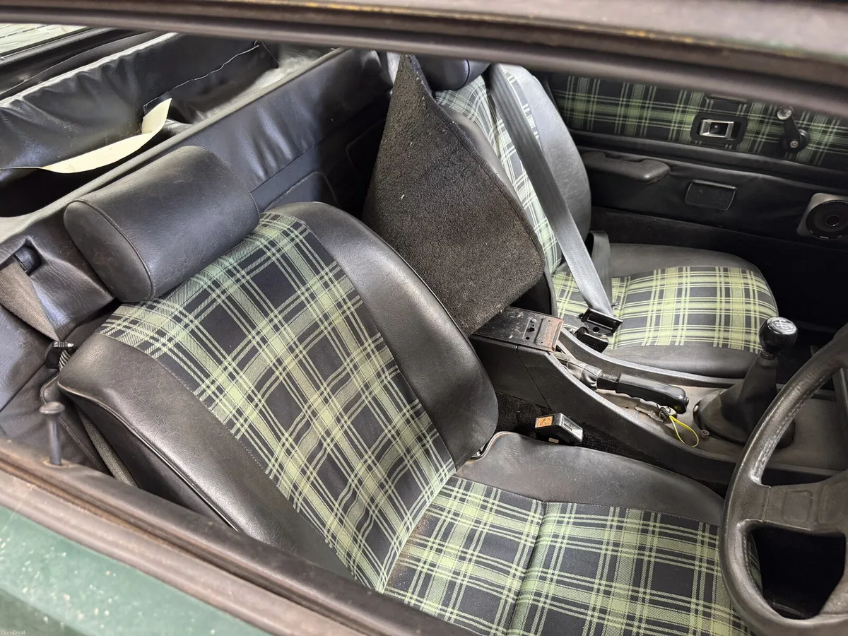 Job Lot of 4 x Triumph Convertible / Coupe TR7 - Image 3