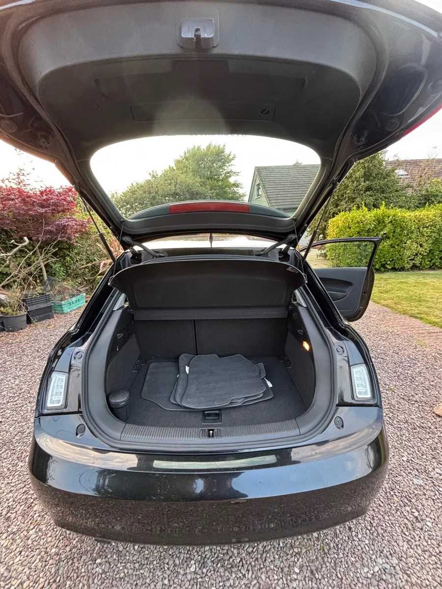 Audi A1 2011 Water Ingress  Ideal Repair Project - Image 3