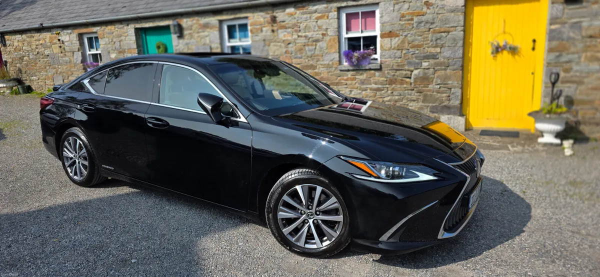 Lexus ES 2020 EXECUTIVE HYBRID - Image 1