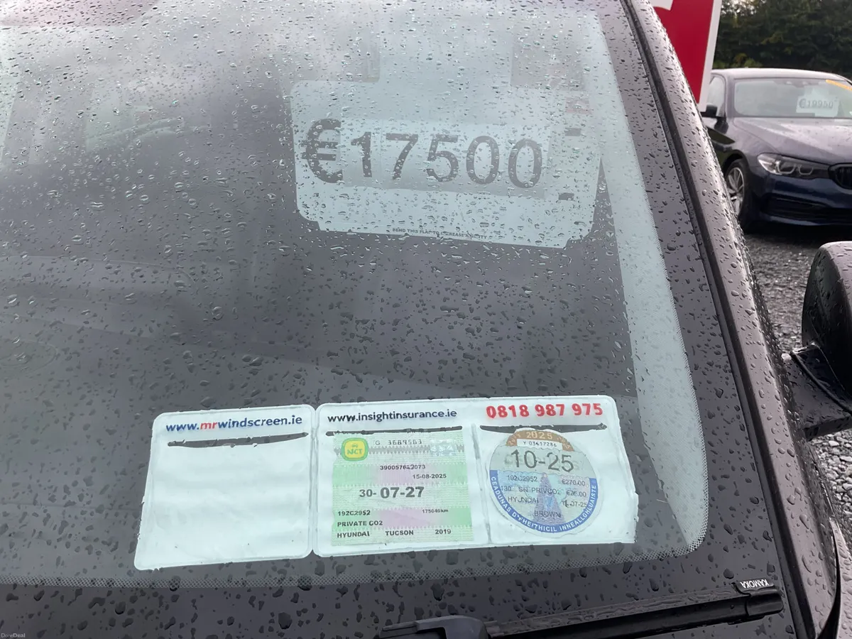 HYUNDAI TUCSON 1.6 DIESEL EXECUTIVE ONE OWNER - Image 4