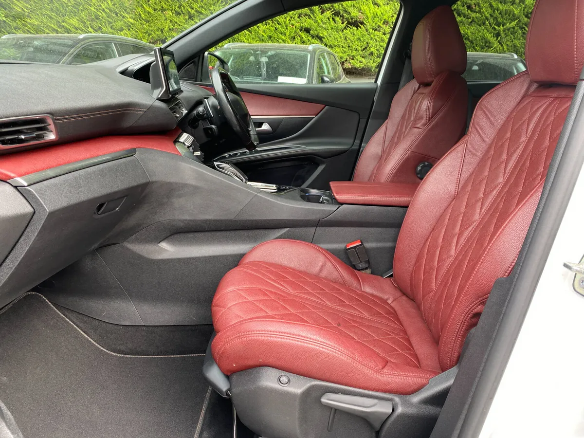 Peugeot 5008 1.5HDi 130bhp Auto GT *Full Leather* - Image 4
