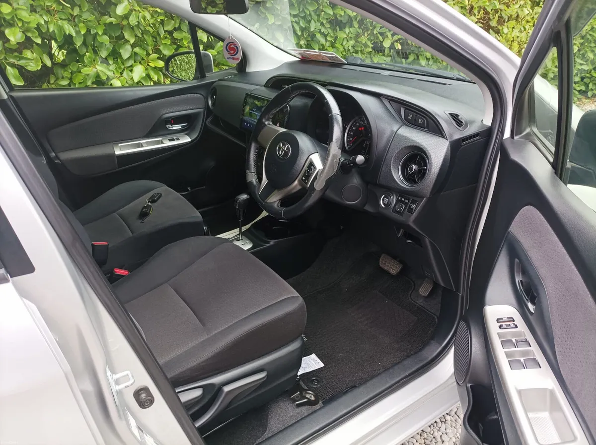 TOYOTA YARIS 1.3 PETROL AUTOMATIC, 2016 - Image 3