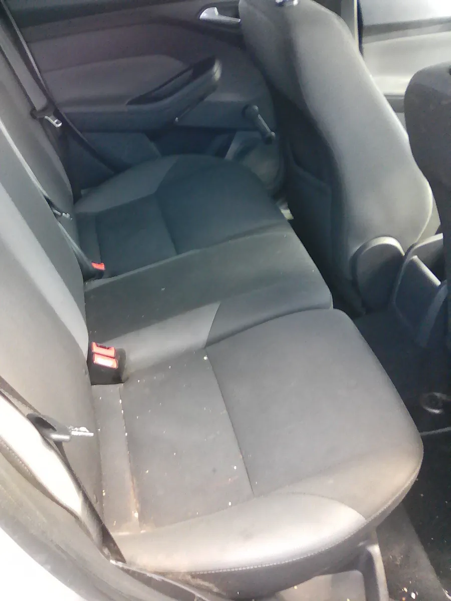 Ford Focus 2012 - Image 6