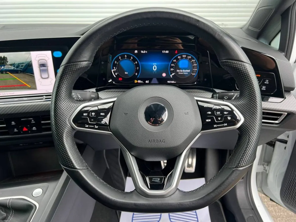 Volkswagen Golf R-LINE 1.5 TSI // R-LINE HEATED SP - Image 4