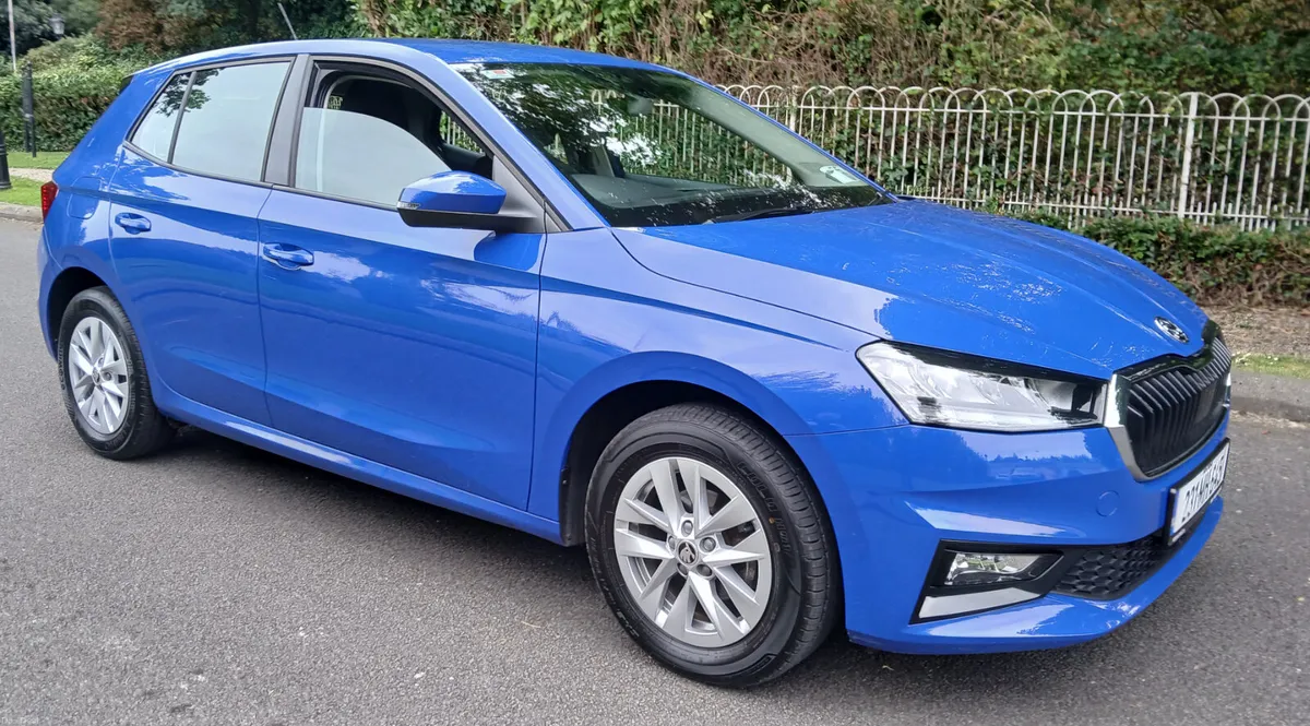 Skoda Fabia 2023 *1.0 TSi 95bhp* AMBITION 5dr - Image 2