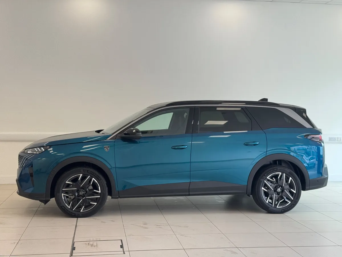 Peugeot 5008 2025 - Image 3
