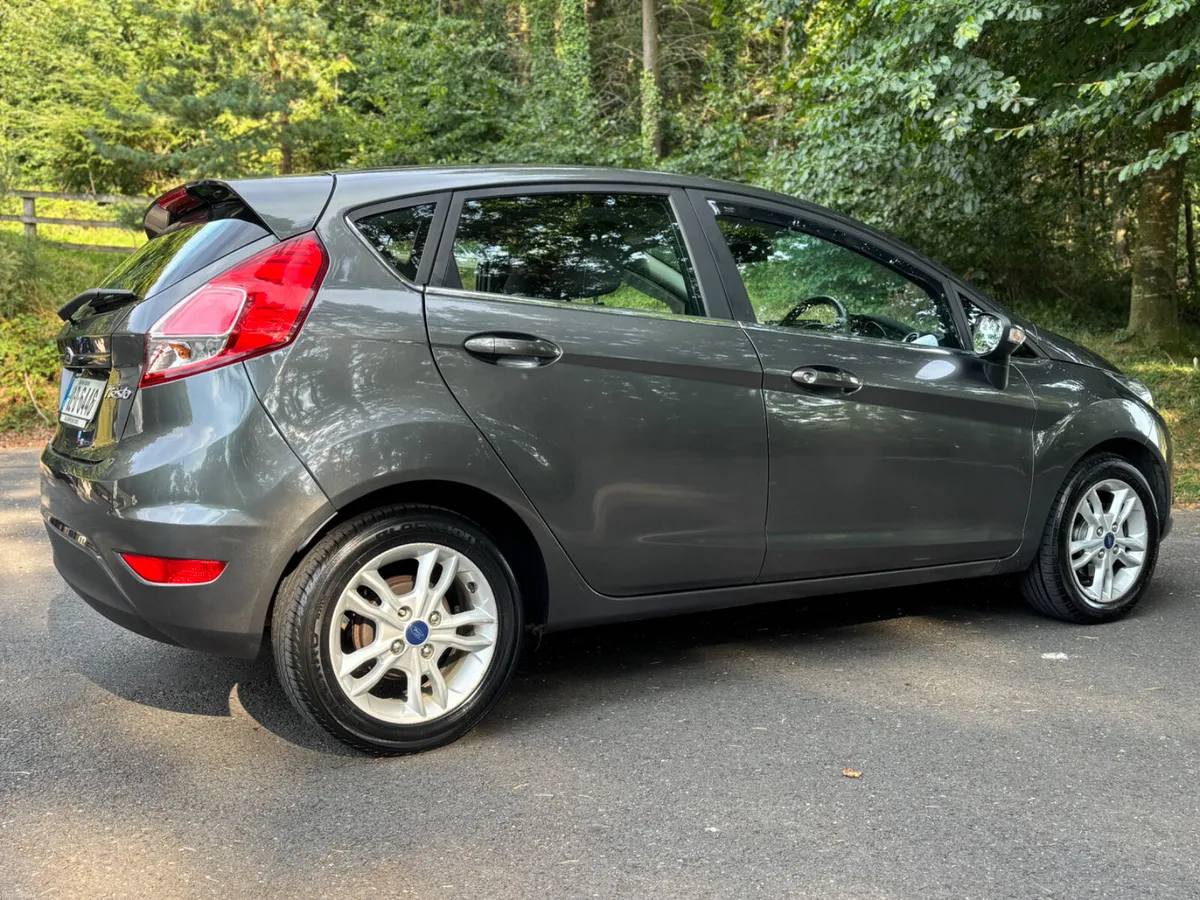 STUNNING!! 2016 Ford Fiesta 1.6  ST AUTOMATIC!! - Image 4