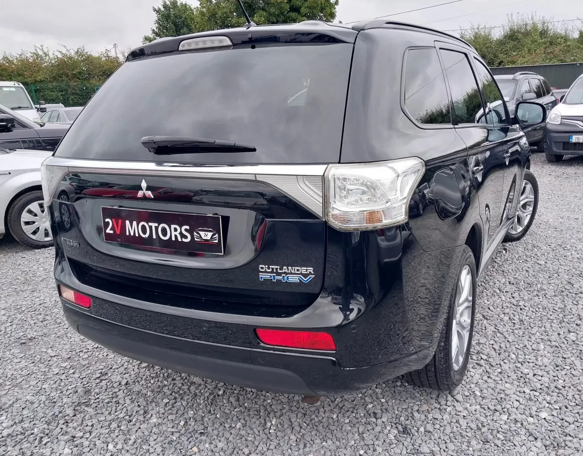 🔵 Mitsubishi Outlander 2.0 GX3H PHEV 160 BHP 4WD - Image 6