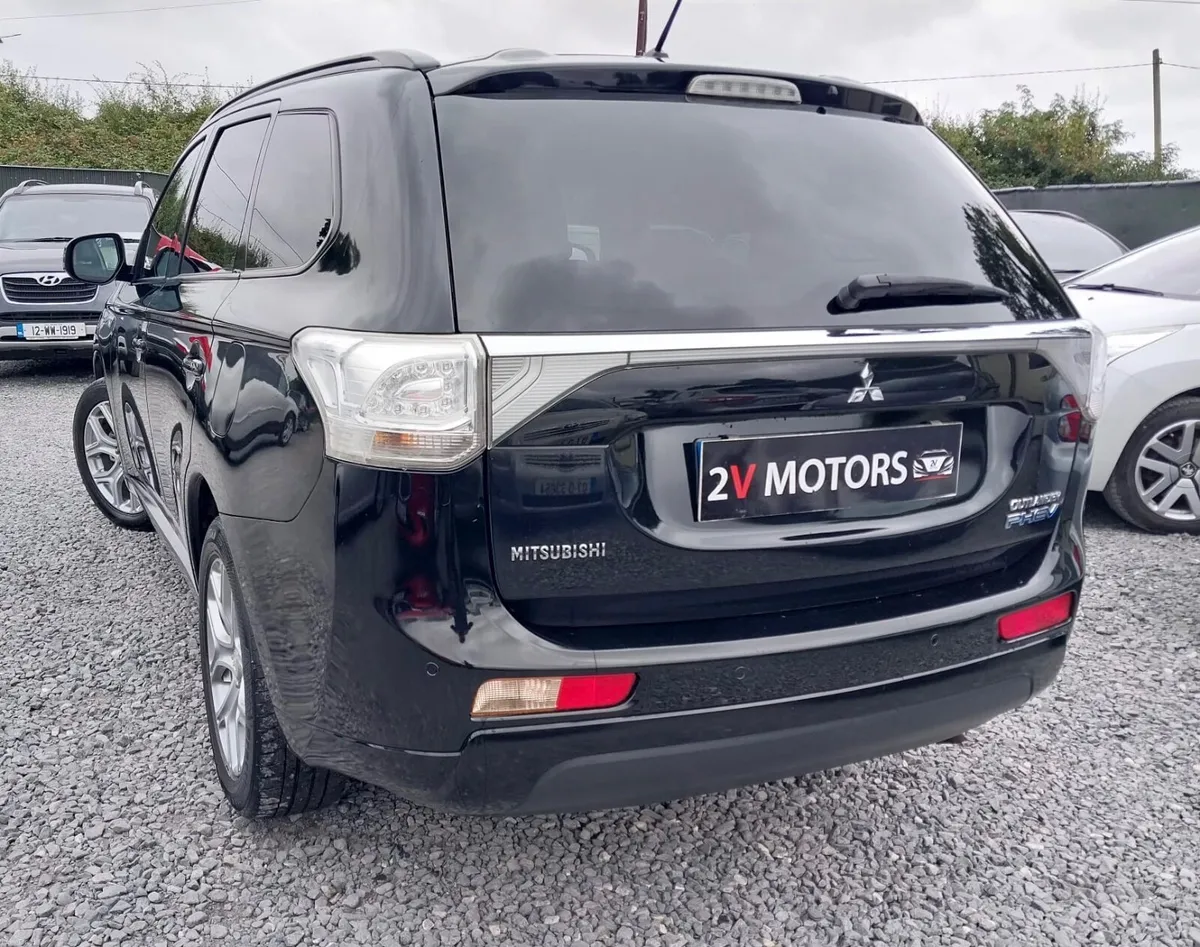 🔵 Mitsubishi Outlander 2.0 GX3H PHEV 160 BHP 4WD - Image 4
