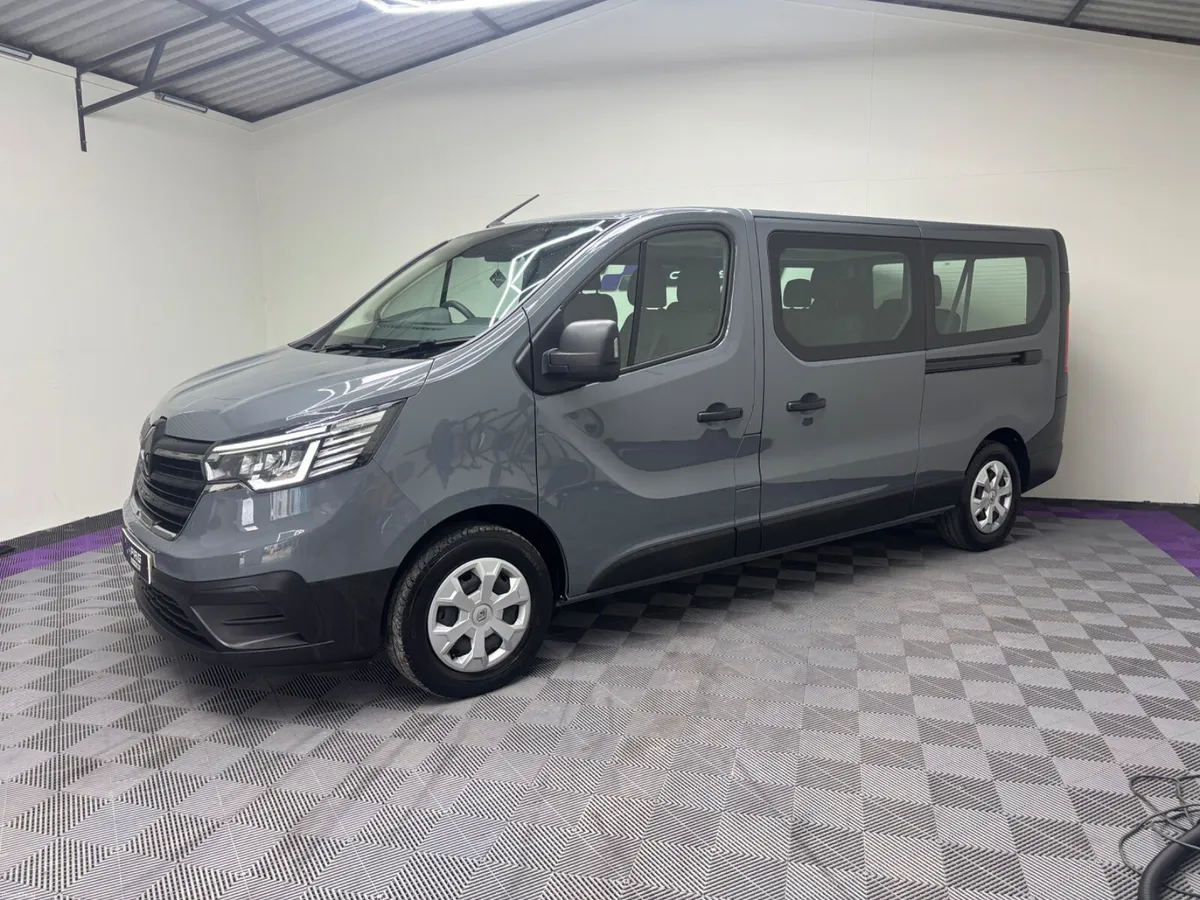 2023 RENAULT TRAFIC LWB 9 SEATER 2.0 - Image 2